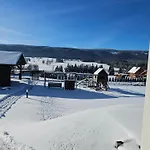 Season - Klimat - 10 Osobowa Z Widokiem Na Gory, Sauna Opalana Drewnem, Jacuzzi 4km Do Zieleniec Arena * Lasowka