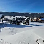 Villa Season - Klimat - 10 Osobowa Z Widokiem Na Gory, Sauna Opalana Drewnem, Jacuzzi 4km Do Zieleniec Arena