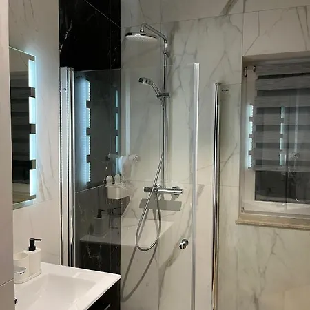 Season - Klimat - 10 Osobowa Z Widokiem Na Gory, Sauna Opalana Drewnem, Jacuzzi 4km Do Zieleniec Arena Lasowka