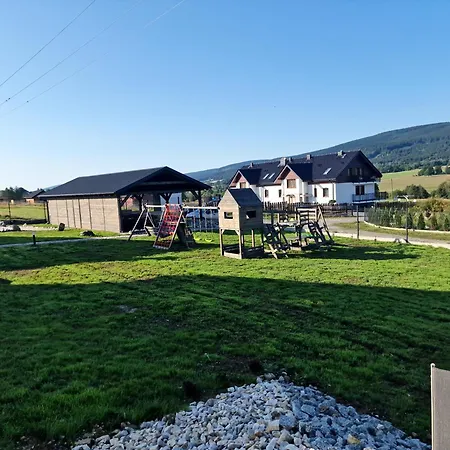 Season - Klimat - 10 Osobowa Z Widokiem Na Gory, Sauna Opalana Drewnem, Jacuzzi 4km Do Zieleniec Arena Lasowka