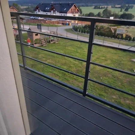 Βίλα Season - Klimatyzowana Do 10 Osob Z Widokiem Na Gory, Sauna Opalana Drewnem, Jacuzzi 4km Do Zieleniec Arena Lasowka