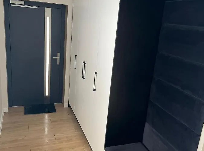 Villa Season - Klimat - 10 Osobowa Z Widokiem Na Gory, Sauna Opalana Drewnem, Jacuzzi 4km Do Zieleniec Arena Lasowka