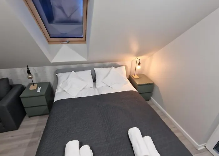 Season - Klimat - 10 Osobowa Z Widokiem Na Gory, Sauna Opalana Drewnem, Jacuzzi 4km Do Zieleniec Arena *