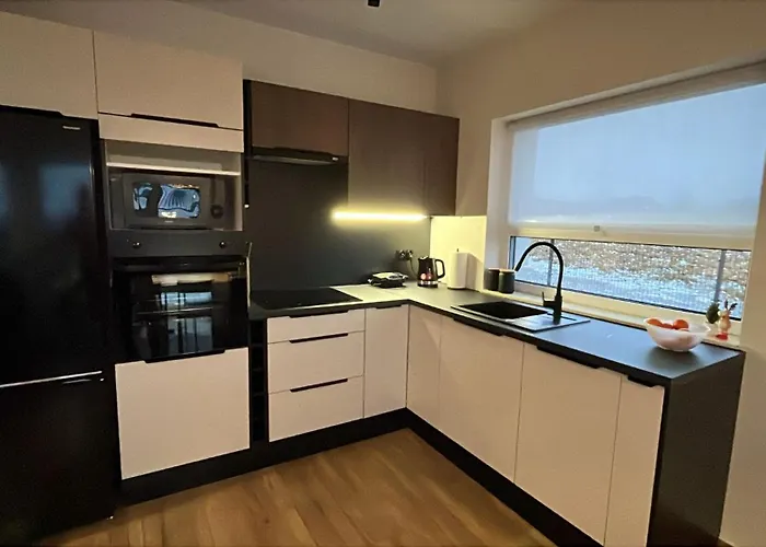 Season - Klimat - 10 Osobowa Z Widokiem Na Gory, Sauna Opalana Drewnem, Jacuzzi 4km Do Zieleniec Arena Lasowka