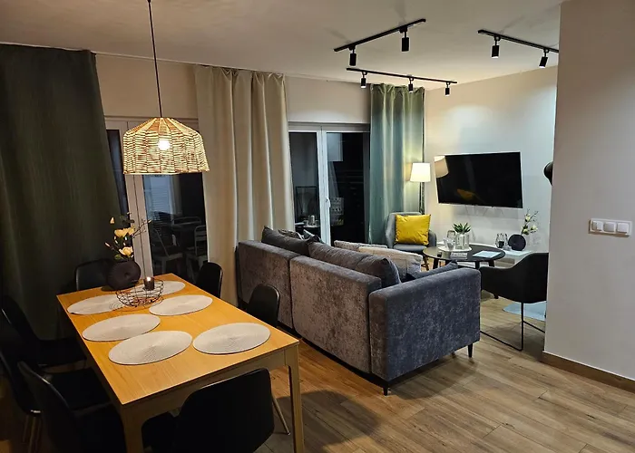 Season - Klimat - 10 Osobowa Z Widokiem Na Gory, Sauna Opalana Drewnem, Jacuzzi 4km Do Zieleniec Arena Villa