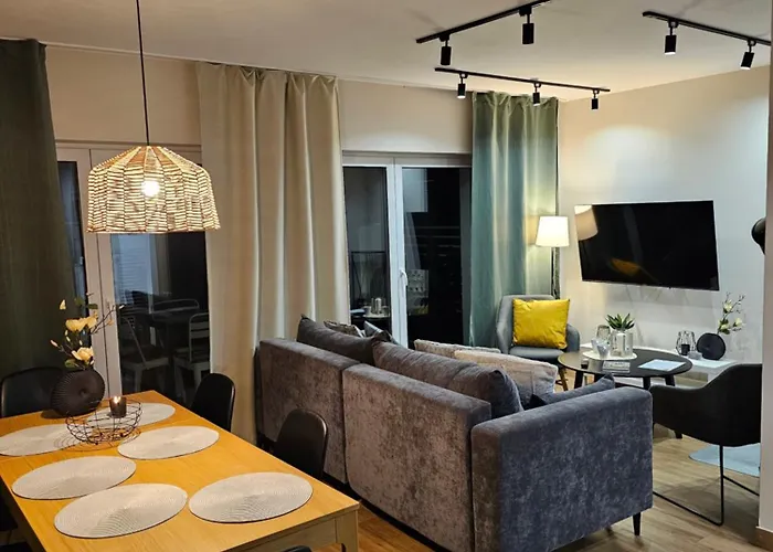 Villa Season - Klimat - 10 Osobowa Z Widokiem Na Gory, Sauna Opalana Drewnem, Jacuzzi 4km Do Zieleniec Arena